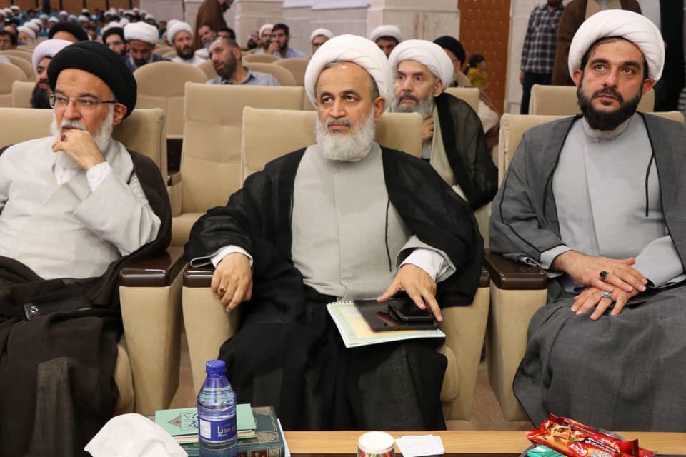 حوزه علمیه باید سطح فقهی خود را به «فقه تمدنساز» ارتقا دهد حوزه علمیه باید سطح فقهی خود را به «فقه تمدنساز» ارتقا دهد