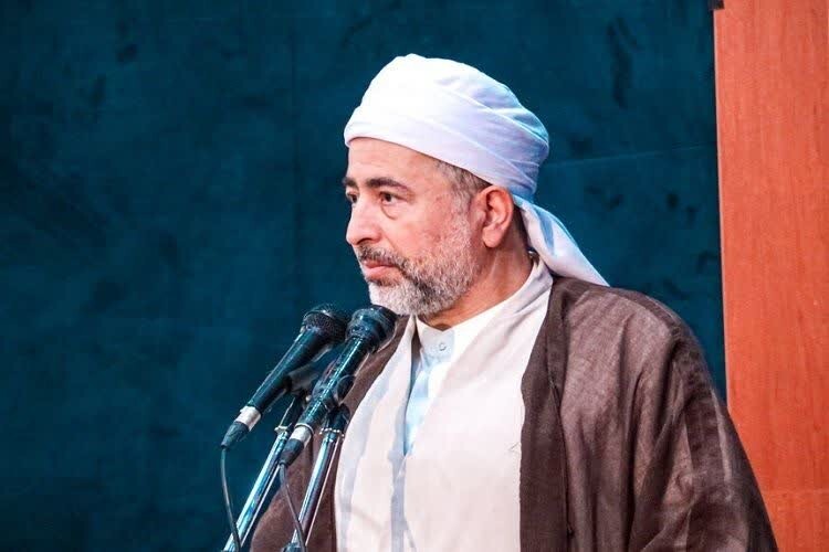 وحدت به معنای نفی یکساننگری و تحمل آرای همدیگر است وحدت به معنای نفی یکساننگری و تحمل آرای همدیگر است