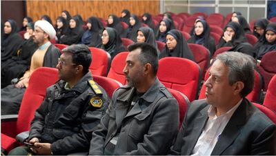 آیین تجلیل از بانوان فعال فرهنگی اجتماعی در شیراز برگزار شد