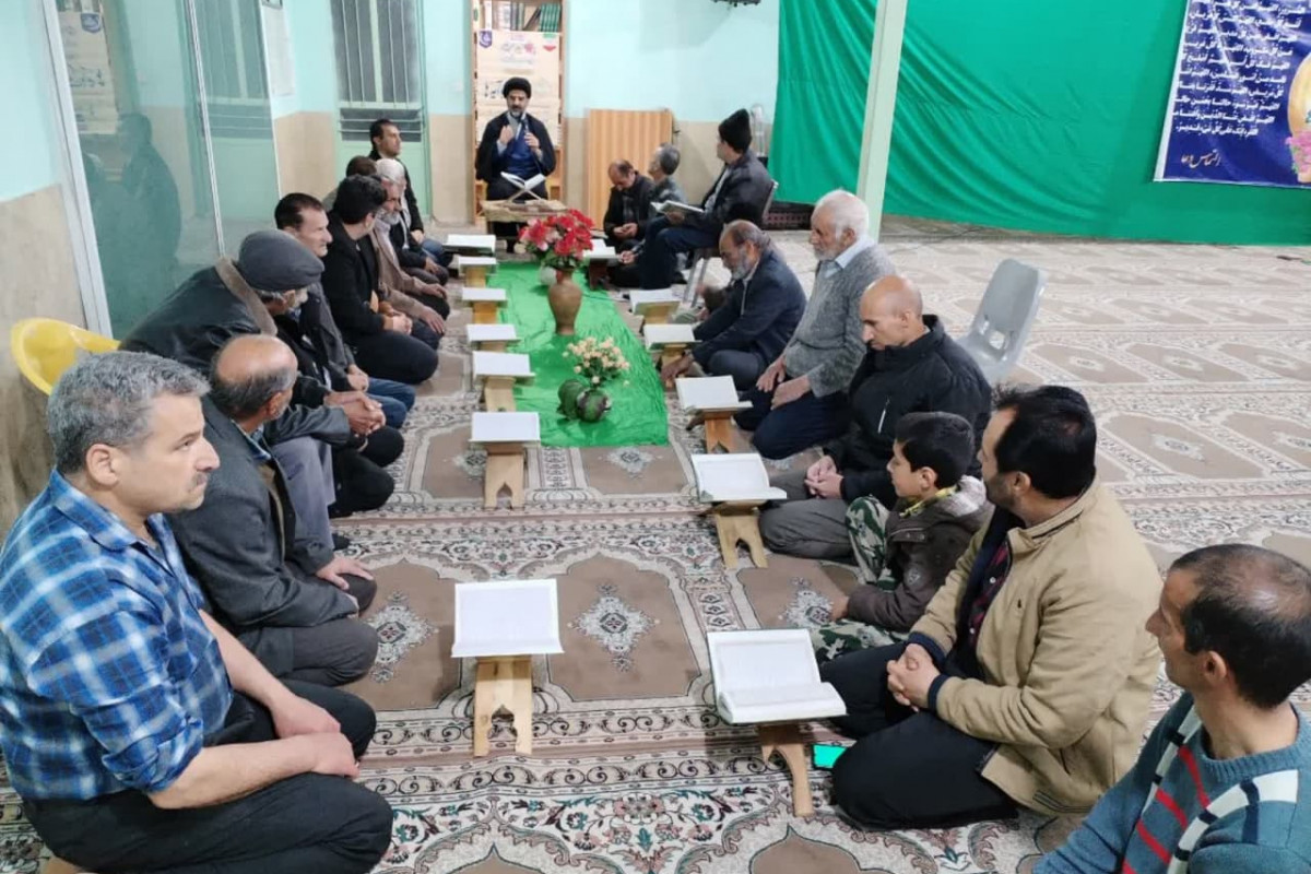برگزاری ۱۵۰ محفل جزء خوانی قرآن کریم با محوریت «زندگی با آیه ها» در آباده