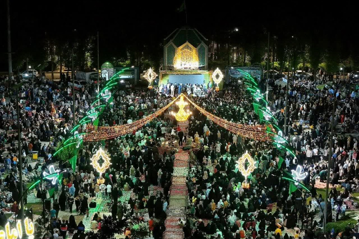آباده در آغوش امام رضا علیه‌السلام