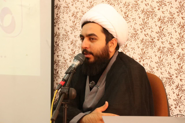 حجت الاسلام شهابی:جنگ امروز بر سر قلوب و عقول است / سلاح ما اسلام ناب است.