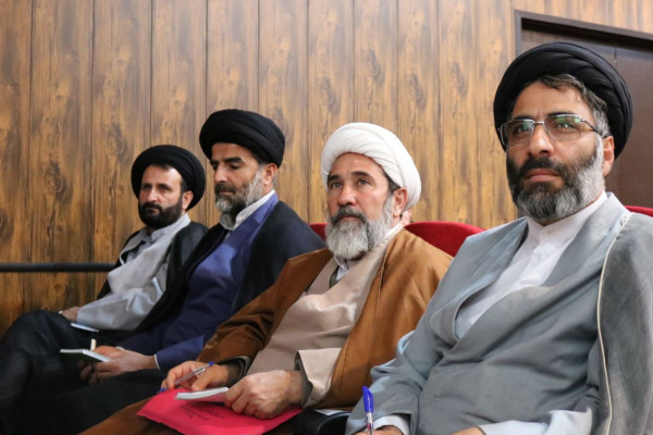 نشست توجیهی زندگی با آیه ها با حضور مدیران و کارشناسان تبلیغات اسلامی در فارس