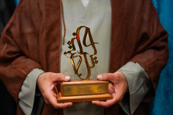 اعطاء نشان حبیب به پیرغلامان اهل بیت در شیراز