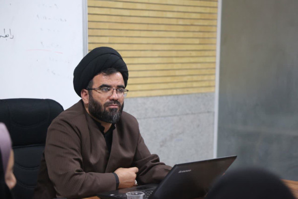 تشییع امام شهید زمینه‌ساز بعثت امت اسلام است