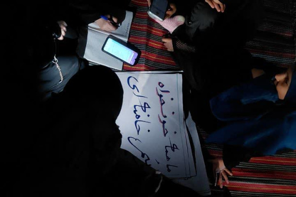 قلم‌هایی که با اشک و عشق جوانه زدند