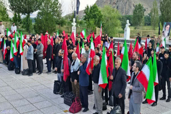 عاشقان ولایت از ماکو به دیدار امام شهید راهی شدند