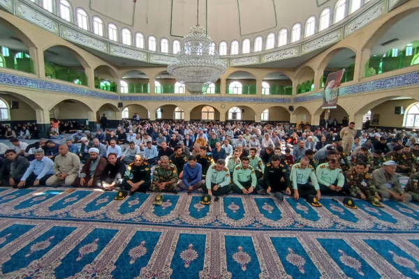 پیرانشهر در سوگ آقای شهید ایران نشست