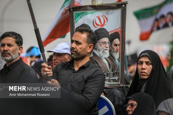 قم یکپارچه در سوگ