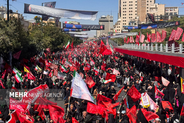 مشهد، زیر پرچم خون‌خواهی رهبر شهید انقلاب