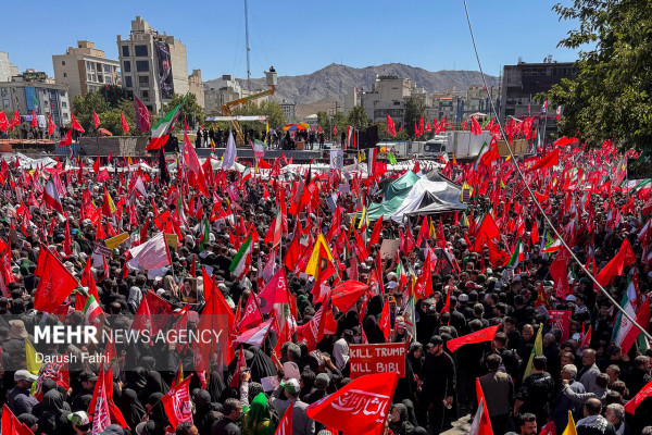 مشهد، زیر پرچم خون‌خواهی رهبر شهید انقلاب