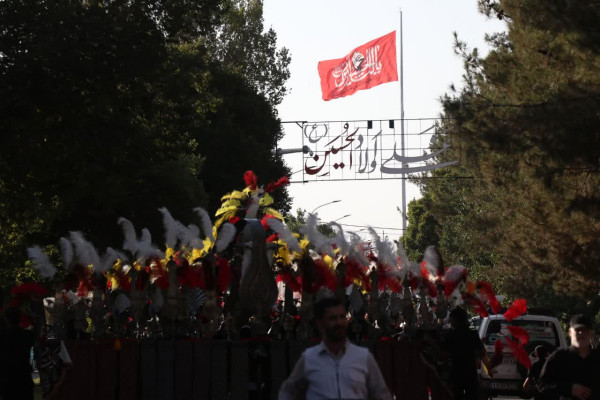 عزاداری هیئات کرمان در سومین روز تدفین رهبر فقید و شهید انقلاب