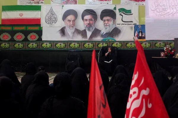 مراسم یادبود رهبر شهید انقلاب با حضور بانوان زینبی