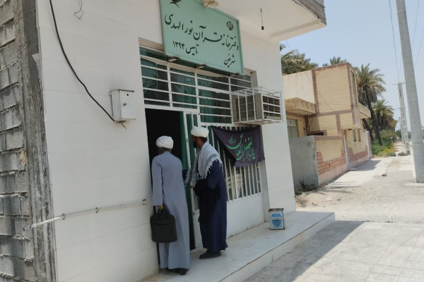 دیدار رئیس اداره تبلیغات اسلامی بندرعباس با روحانیون و مبلغان بخش رضوان و فین