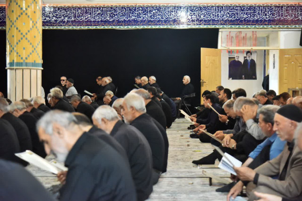29 سال تداوم چهل صبح زیارت عاشورا در هیئت فاطمیون زنجان