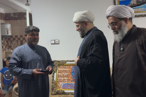 دیدار رئیس سازمان تبلیغات اسلامی با خانواده شهید اهل سنت محمد فرخنده در قشم