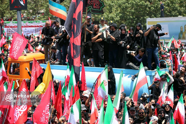 آیین تشییع پیکر مطهر رهبر شهید انقلاب در تهران برگزار شد
