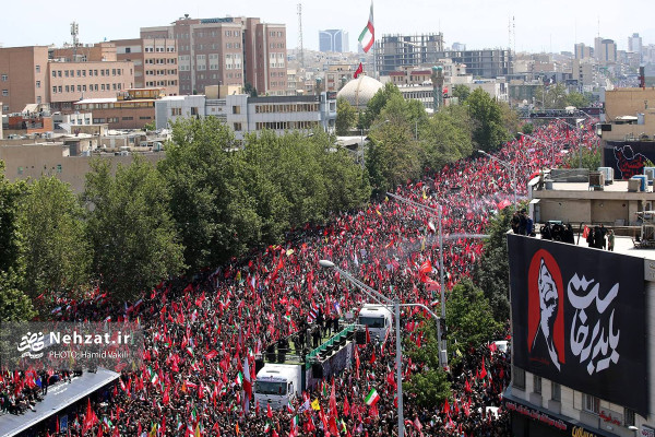 آیین تشییع پیکر مطهر رهبر شهید انقلاب در تهران برگزار شد