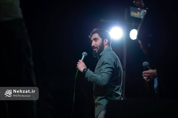 «محفل ستاره‌ها» در میدان انقلاب برپا شد