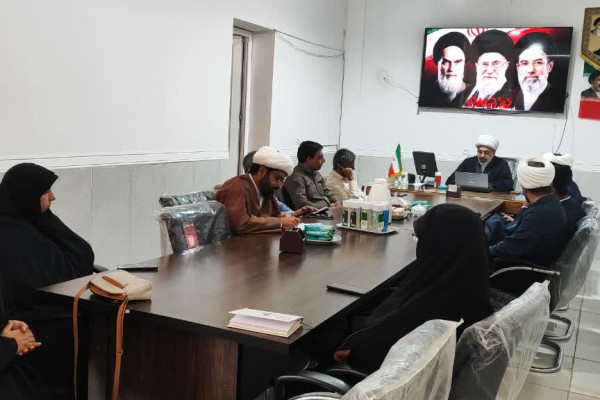 نشست تشکل‌ها و فعالان فرهنگی شهرستان گناوه برگزار شد