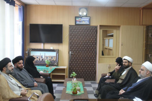 نشست هم‌اندیشی تبلیغات اسلامی فارس و حوزه‌های علمیه خواهران برگزار شد